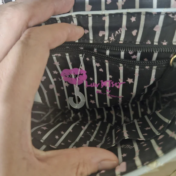 Luv Betsey by Betsey Johnson LBADDY Blue and black quilted crossbody - Picture 4 of 9